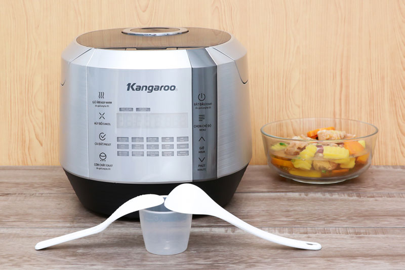 Màu xám trung tính, hiện đại - Nồi cơm điện tử Kangaroo 1.5 lít KG598